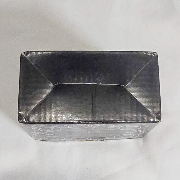 Owlcrate New French Aesthetic Salt & Pepper shakers - Picture 10 of 12